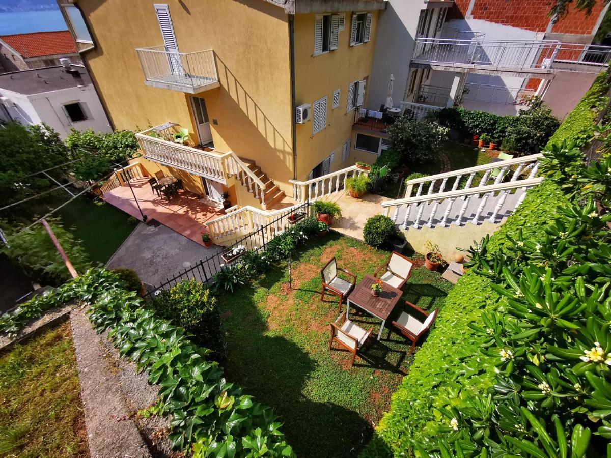 Apartments Vila Andja Sveti Stefan Eksteriør billede