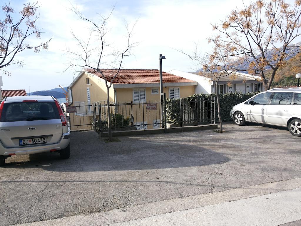 Apartments Vila Andja Sveti Stefan Eksteriør billede