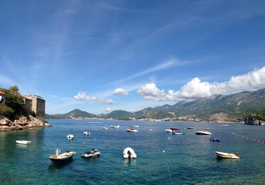 Apartments Vila Andja Sveti Stefan Eksteriør billede